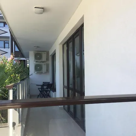 Paradise Deluxe Apartman *