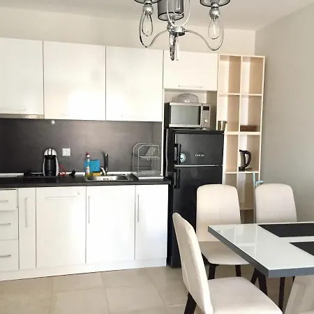 Paradise Deluxe Apartman Primorszko