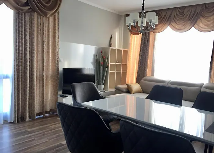 Paradise Deluxe Апартамент *