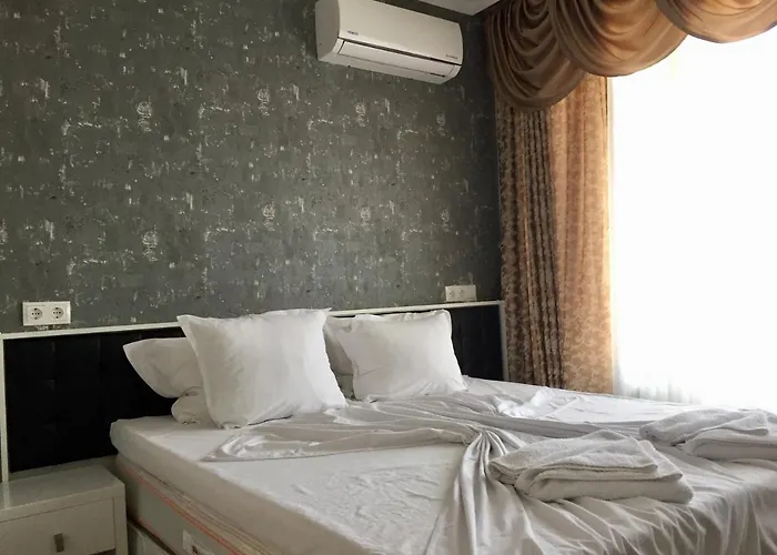 Paradise Deluxe Апартамент *